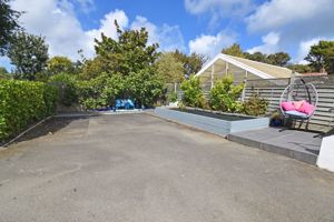 - click for photo gallery